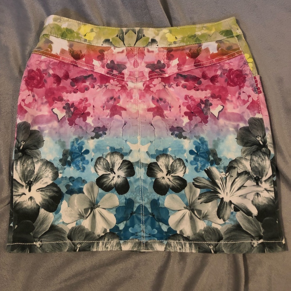 Divided H & M floral skirt bright colors beautiful